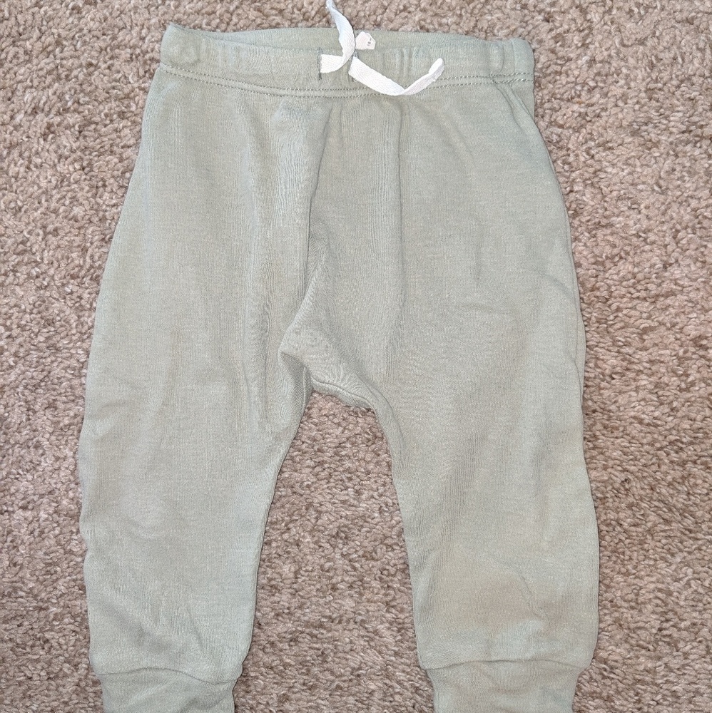 Quincy Mae joggers